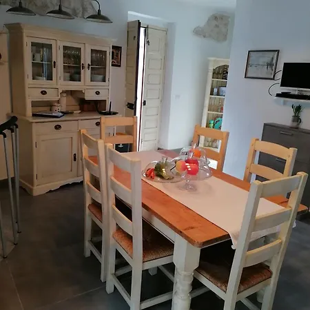 Semesterbostad Casa D'angolo