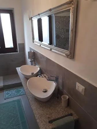 Casa D'angolo * Chiaramonti